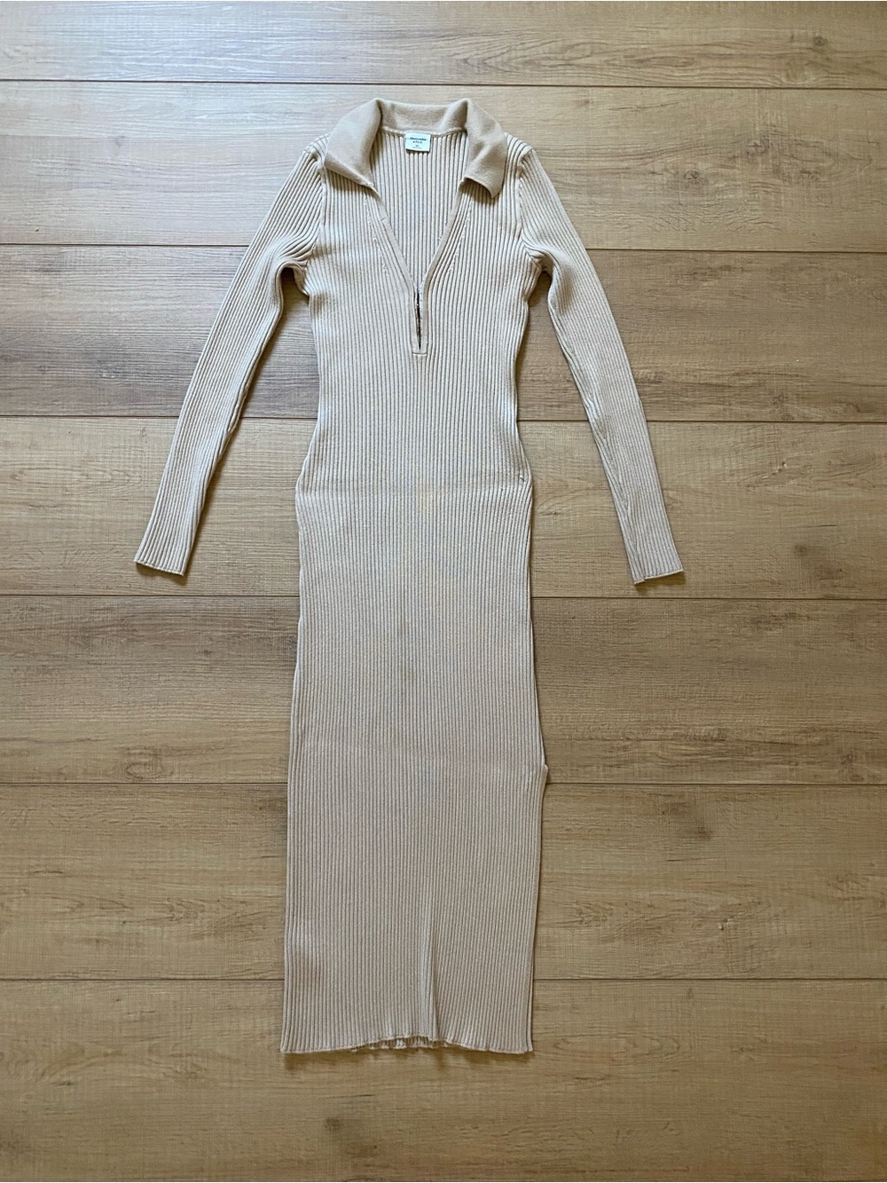 Abercrombie & Fitch Ribbed Collared Long Sleeve Midi Dress - Beige